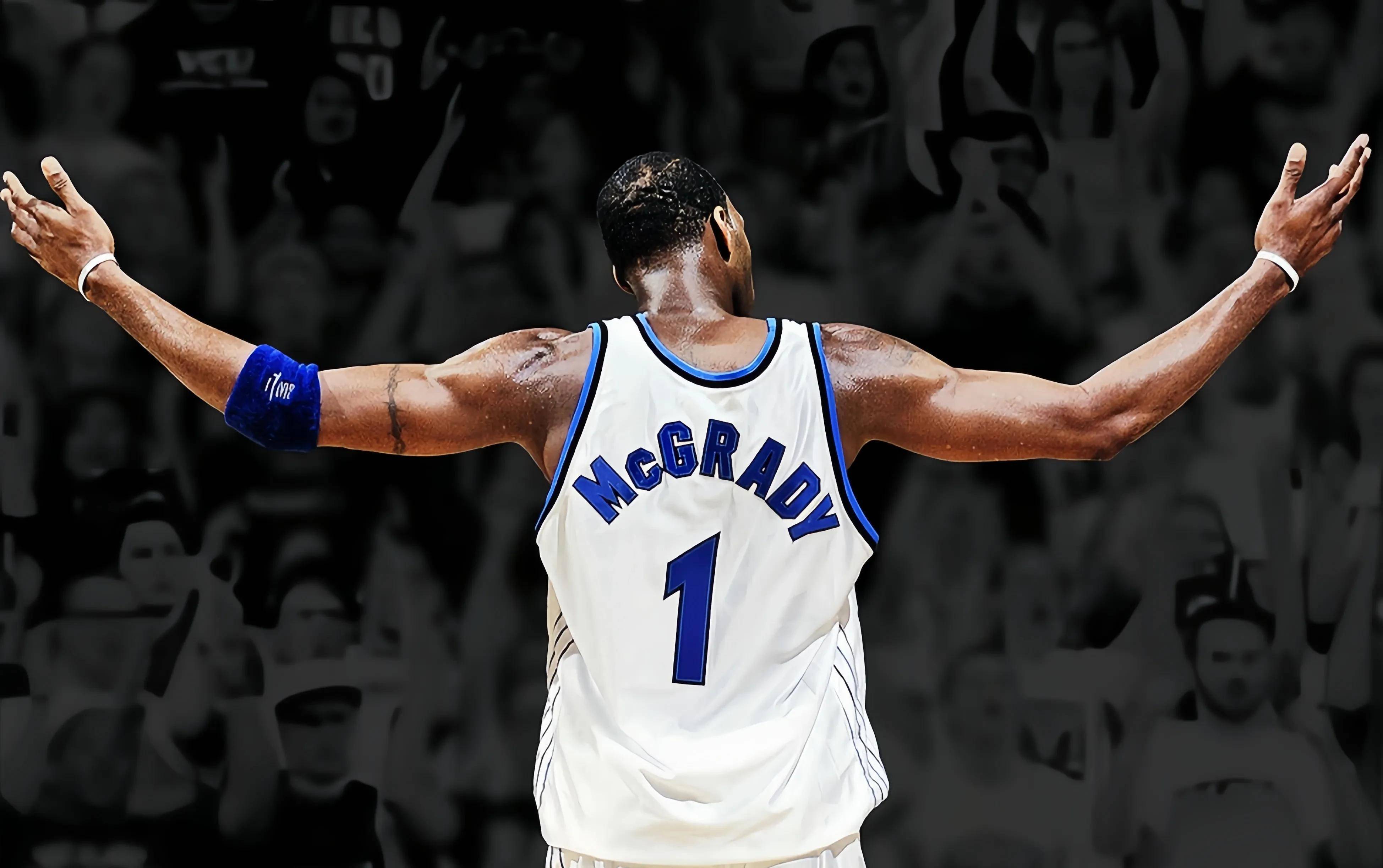 欧文突破两人防守完成得分（欧文摆脱双人夹击上篮得手）