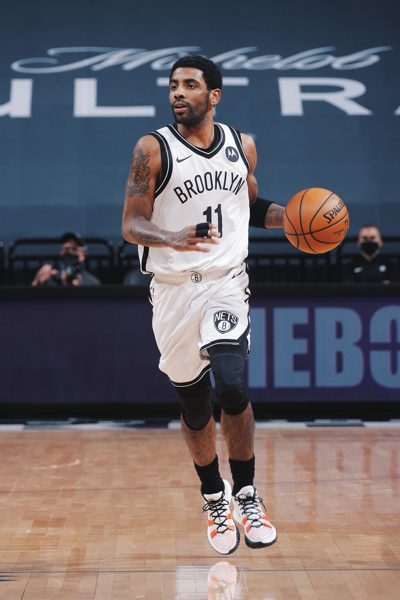 NBA交易市场动态：快船完成外援签约,（NBA交易新动向：快船敲定外援加盟）