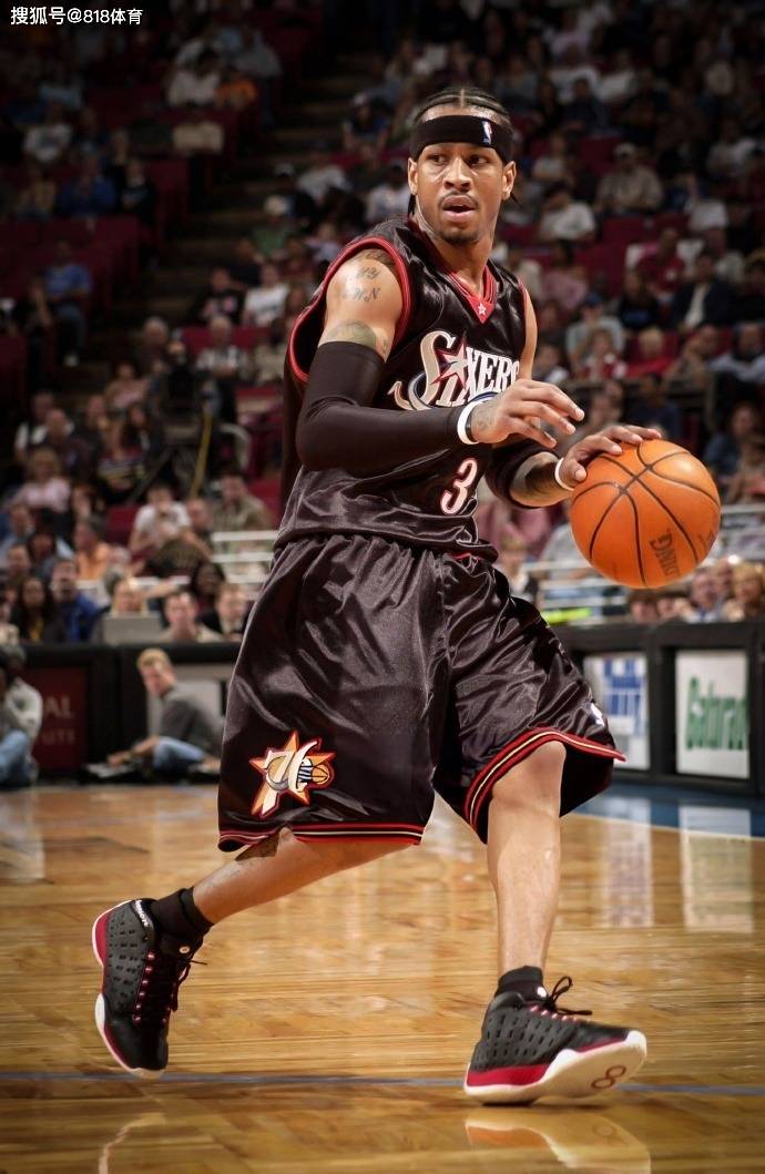 国安官方：李磊右大腿股二头肌拉伤，预计伤缺4周（北京国安官宣：李磊右大腿股二头肌受伤，预计缺阵四周）