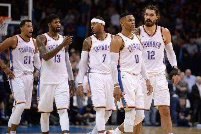 法尔克：拜仁重视巴黎对于帕的兴趣，将为他提供涨薪续约合同（法尔克：拜仁已关注巴黎对帕的追逐，计划以加薪续约留人）