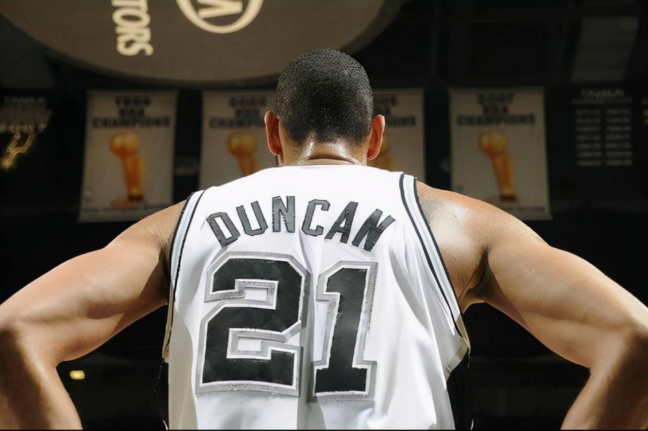 球星单节连拿12分（球星单节狂飙12分）